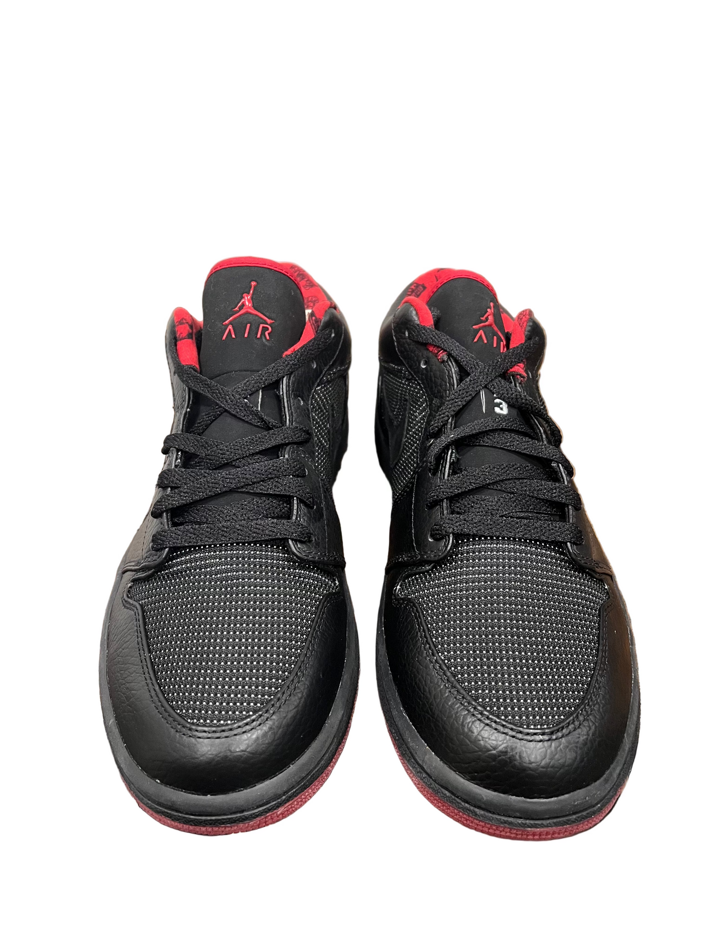 Jordan 1 Retro Low Black Metallic Silver Varsity Red