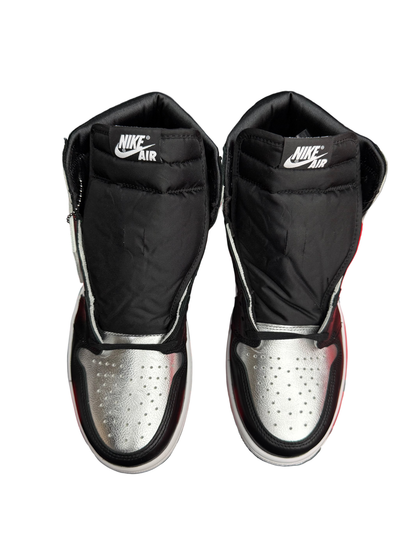 WMNS Nike Air Jordan 1 Retro High Silver Toe