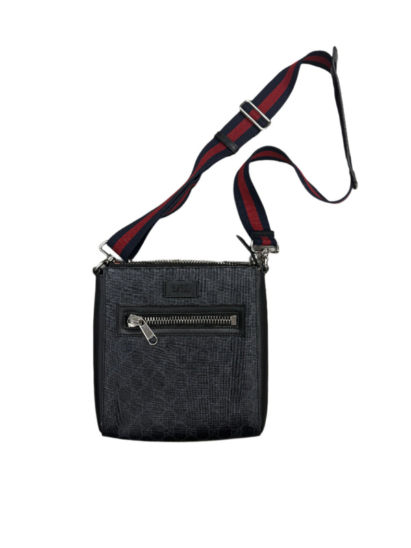 Gucci GG Supreme Monogram Flat Messenger Bag