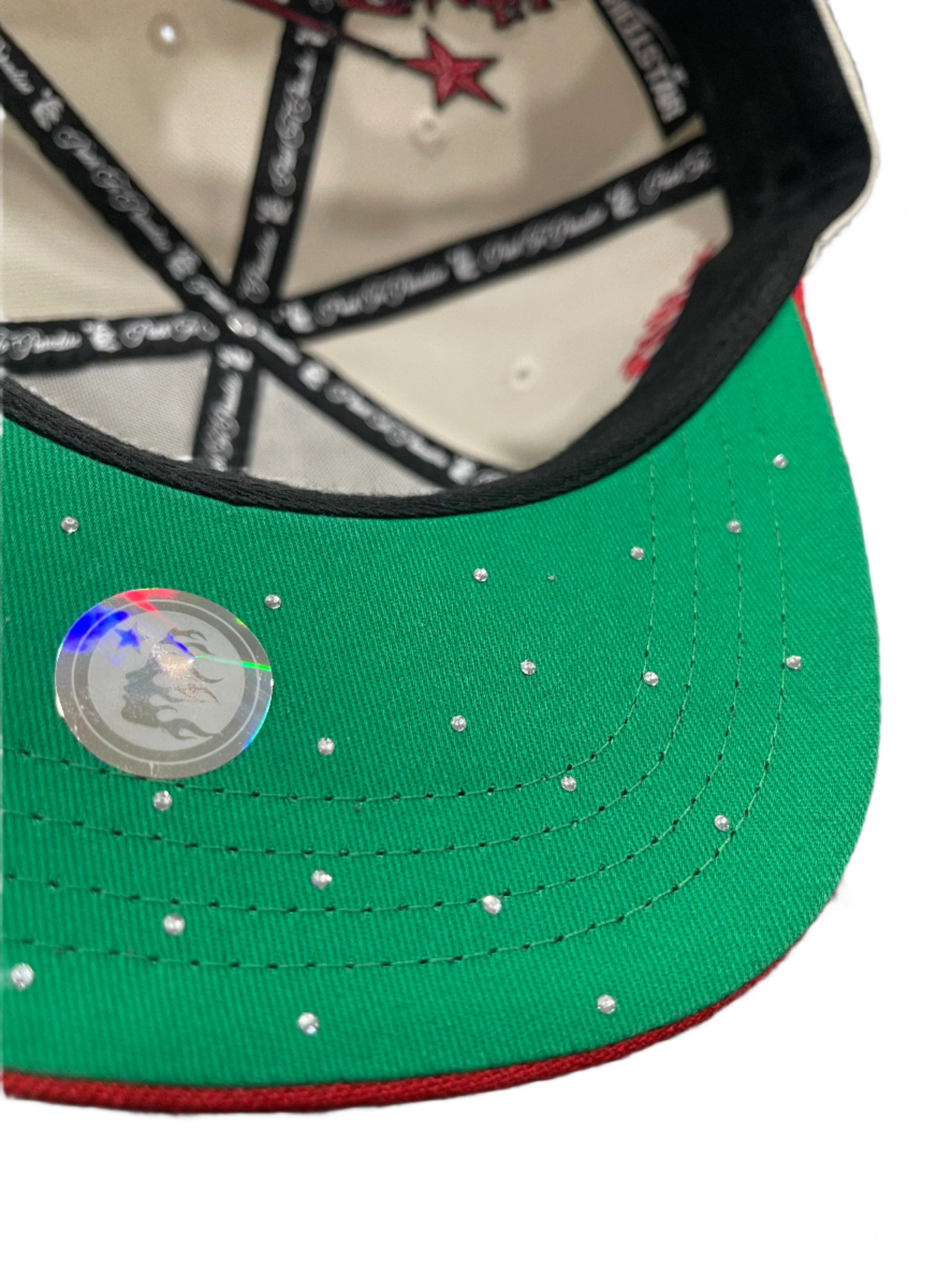 Hellstar Snapback Studded Path To Paradise Cream Red
