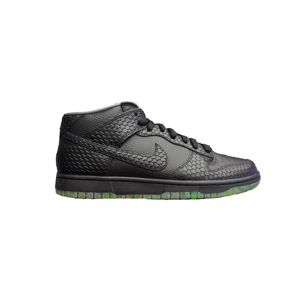 Nike Dunk Mid Premium Halloween Headless Horseman
